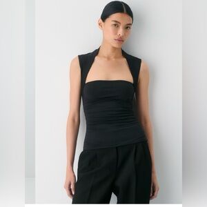 Aritzia Original Contour Flourish Top Size M